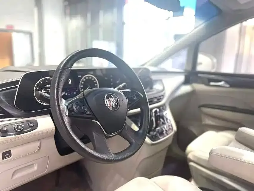 Buick GL8 2023 из CN, фото 2