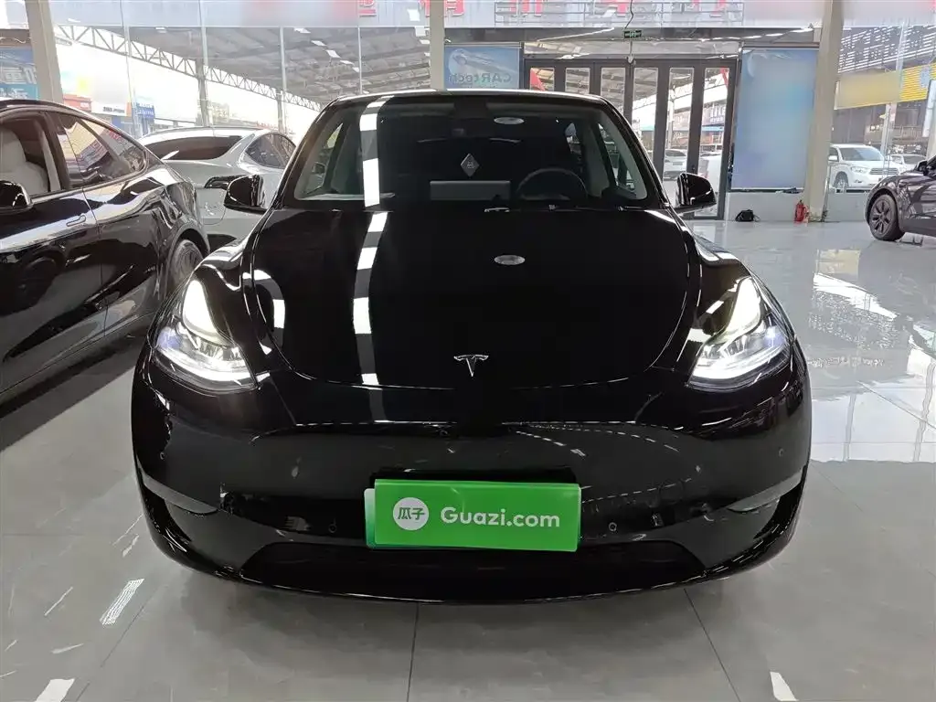 Tesla Model Y 2023 из CN, фото 8