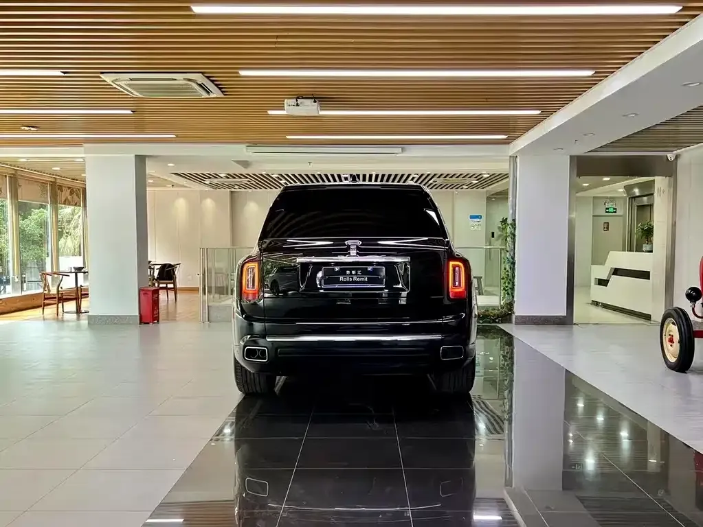 Rolls-Royce Cullinan 2021 из CN, фото 8