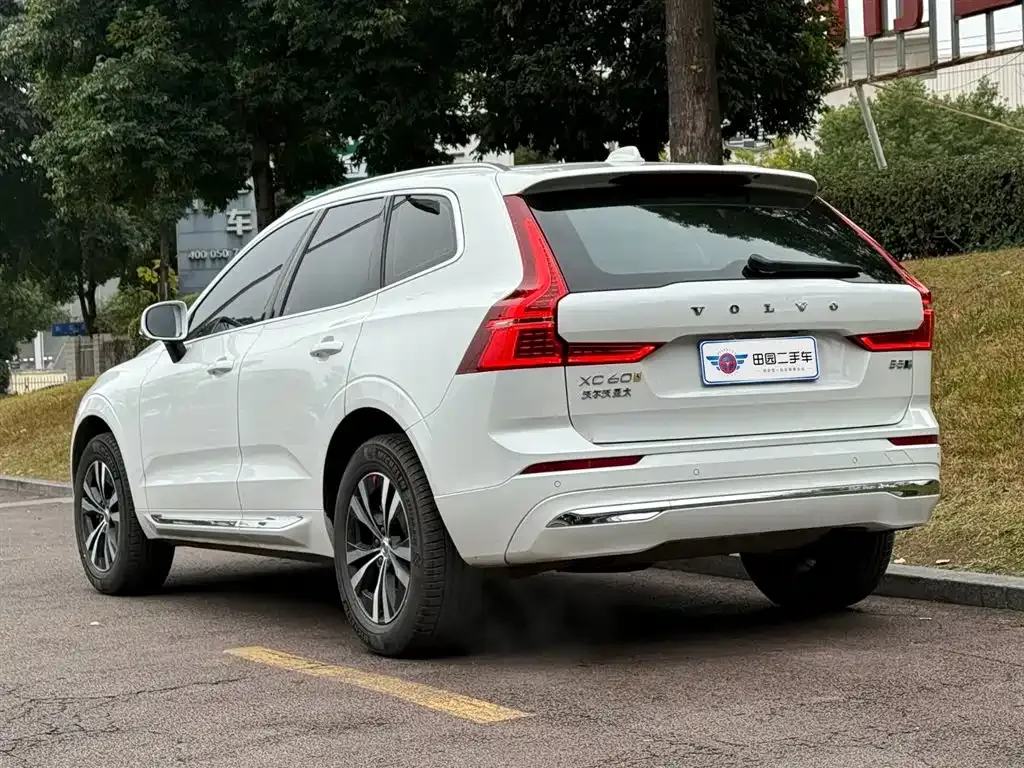 Volvo XC60 2024 из CN, фото 7