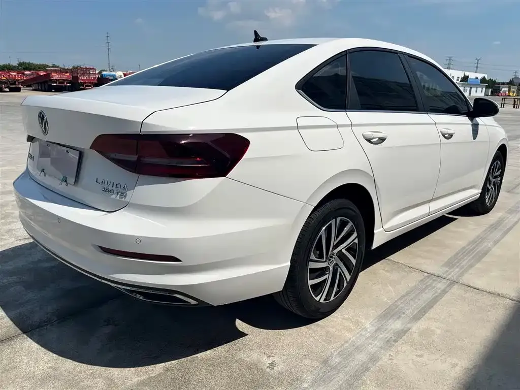 Volkswagen Lavida 2022 из CN, фото 7