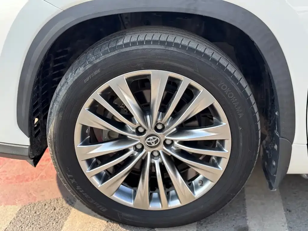 Toyota Highlander 2021 из CN, фото 4