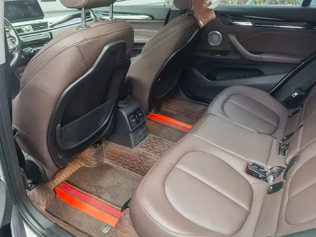 BMW X1 2021 из CN, фото 7