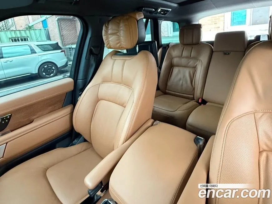 Land Rover Range Rover 2021 из KR, фото 3