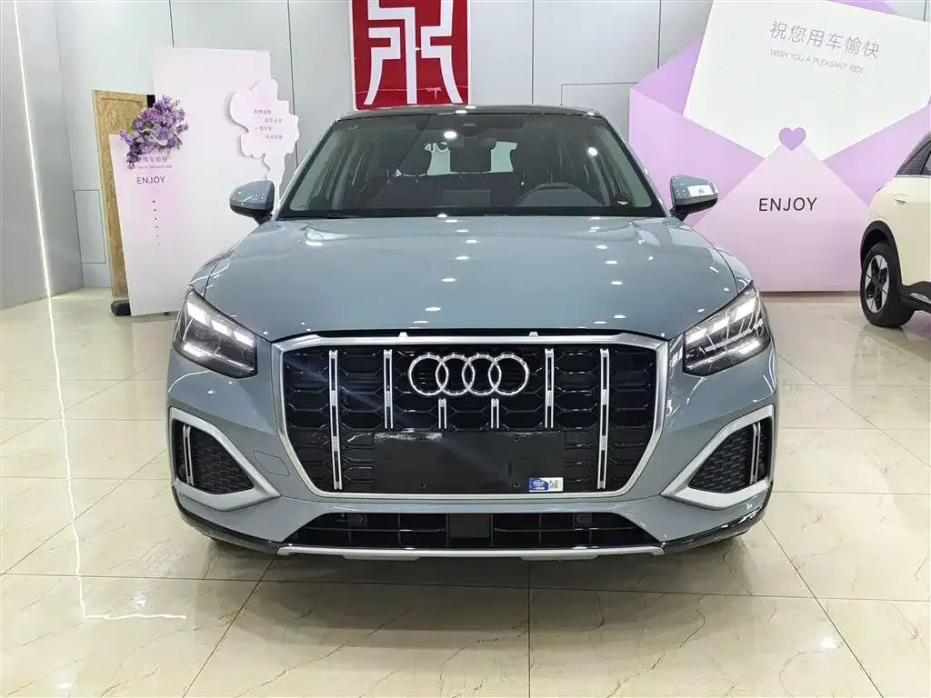 Audi Q2L 2023 из CN, фото 2