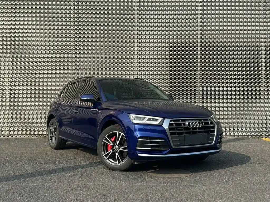 Audi Q5L — фото 3
