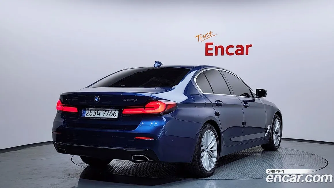 BMW 5-Series 2021 из KR, фото 3