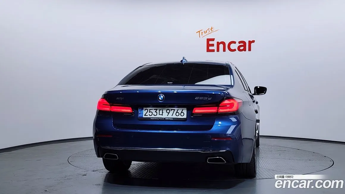 BMW 5-Series 2021 из KR, фото 9