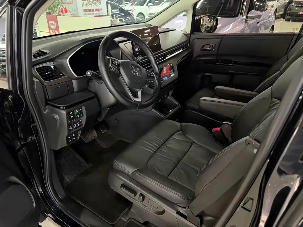 Honda Odyssey 2023 из CN, фото 4
