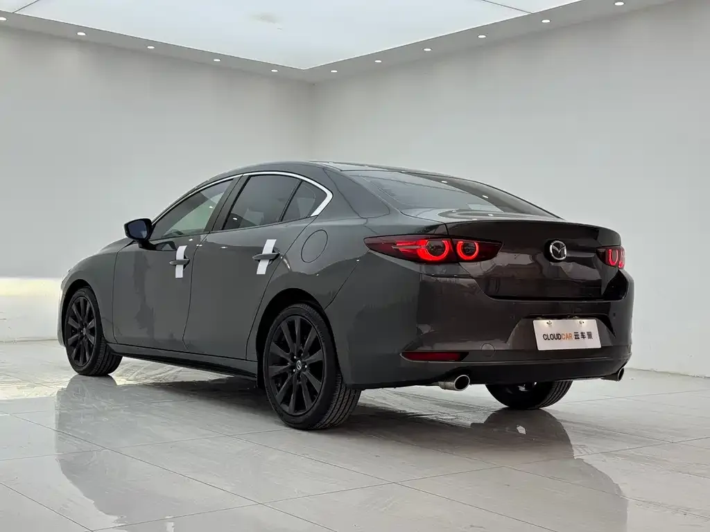 Mazda 3 Axela 2023 из CN, фото 6