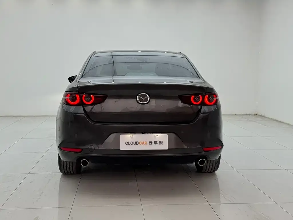 Mazda 3 Axela 2023 из CN, фото 2