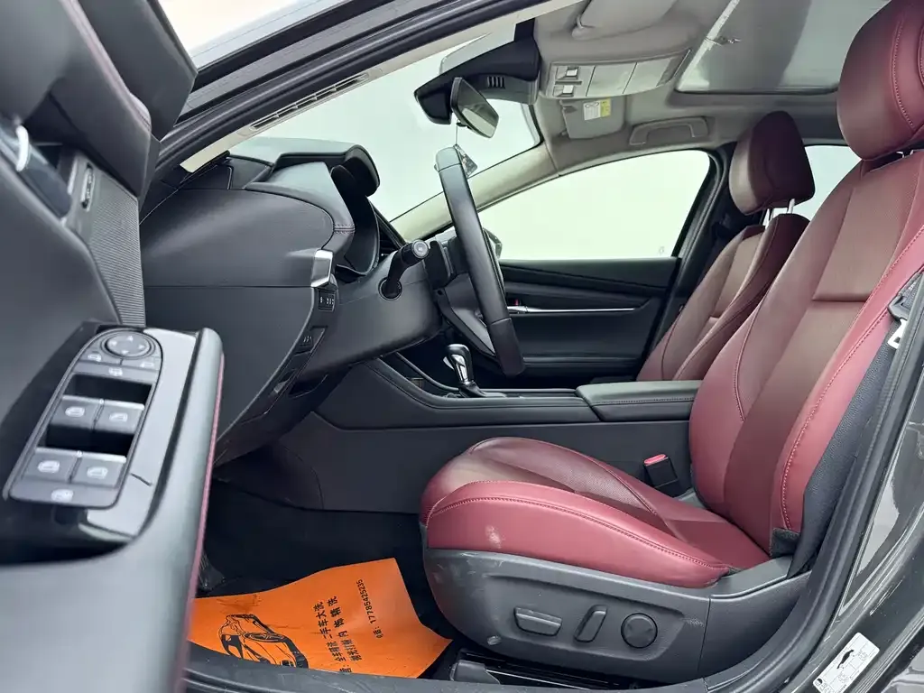Mazda 3 Axela 2023 из CN, фото 7