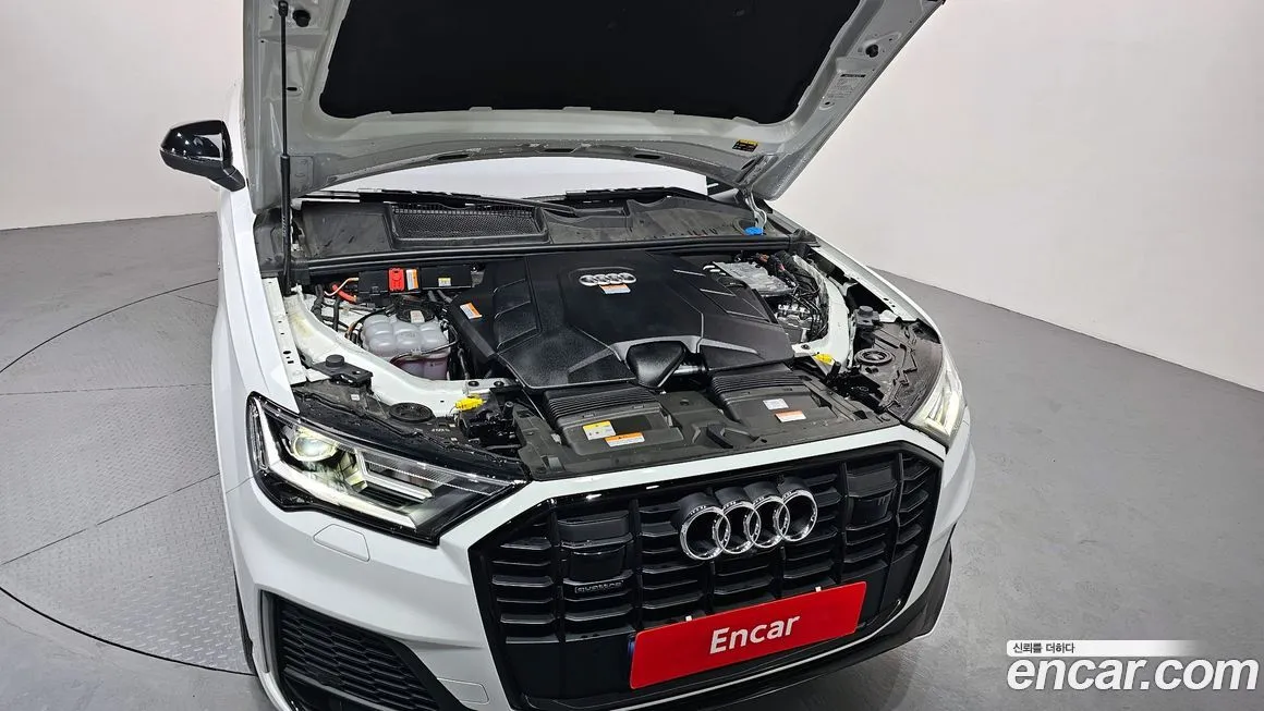 Audi Q7 2022 из KR, фото 6