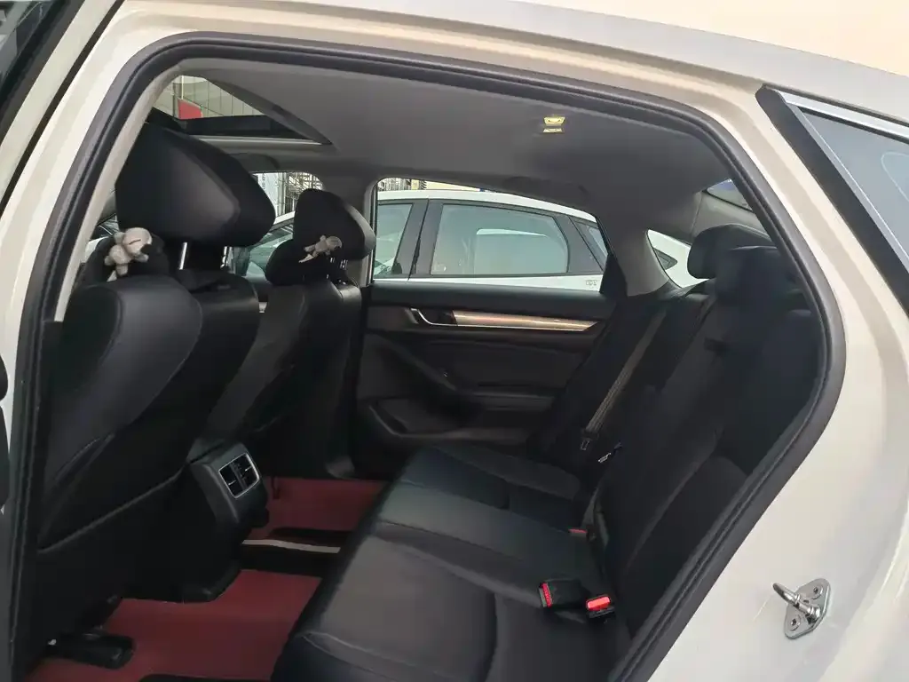 Honda Accord 2021 из CN, фото 2