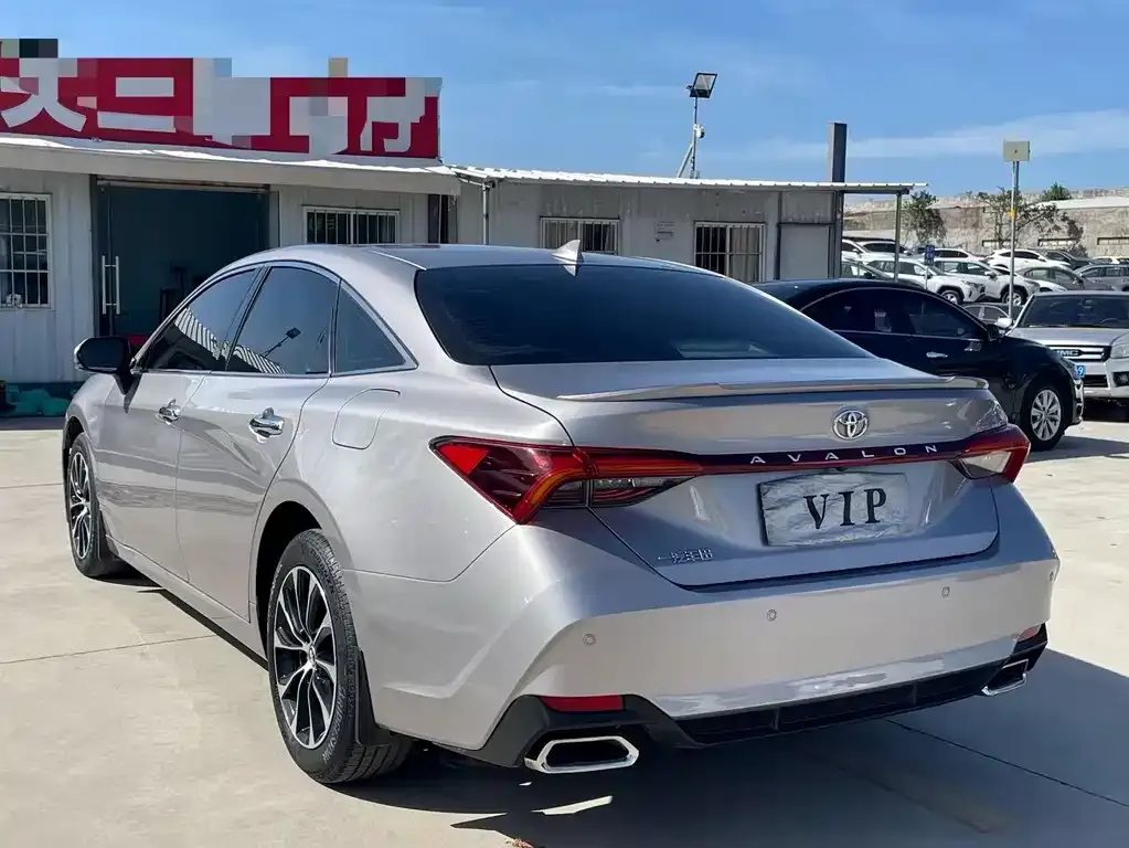 Toyota Avalon 2023 из CN, фото 5