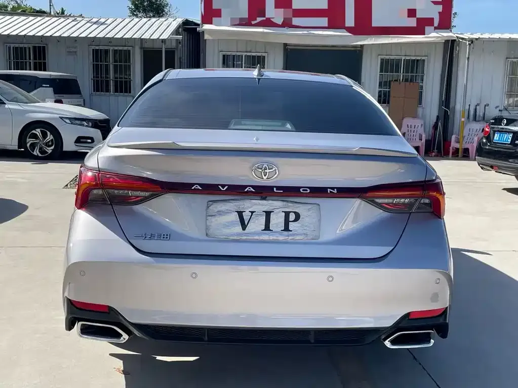 Toyota Avalon 2023 из CN, фото 7