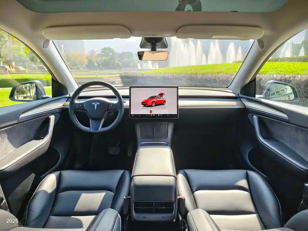 Tesla Model Y 2022 из CN, фото 8