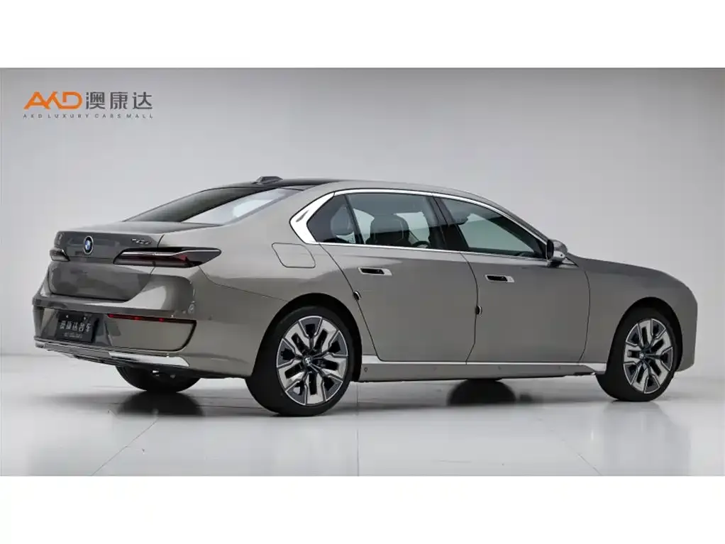BMW 7 Series 2024 из CN, фото 4