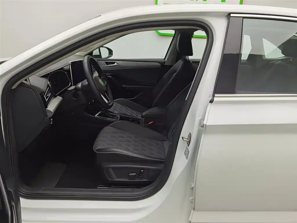 Volkswagen Sagitar 2022 из CN, фото 7