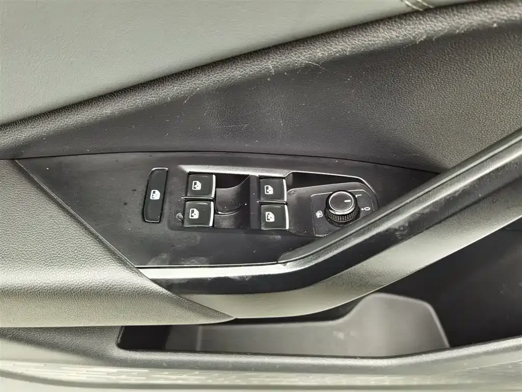 Volkswagen Sagitar 2022 из CN, фото 10