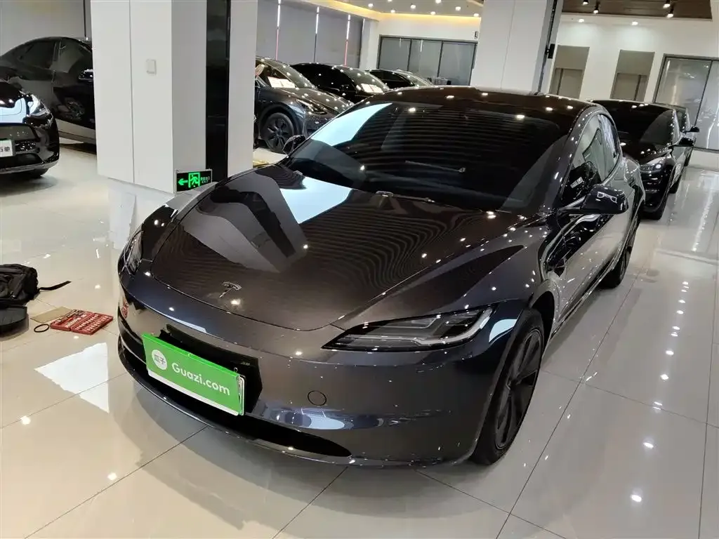 Tesla Model 3 2024 из CN, фото 5