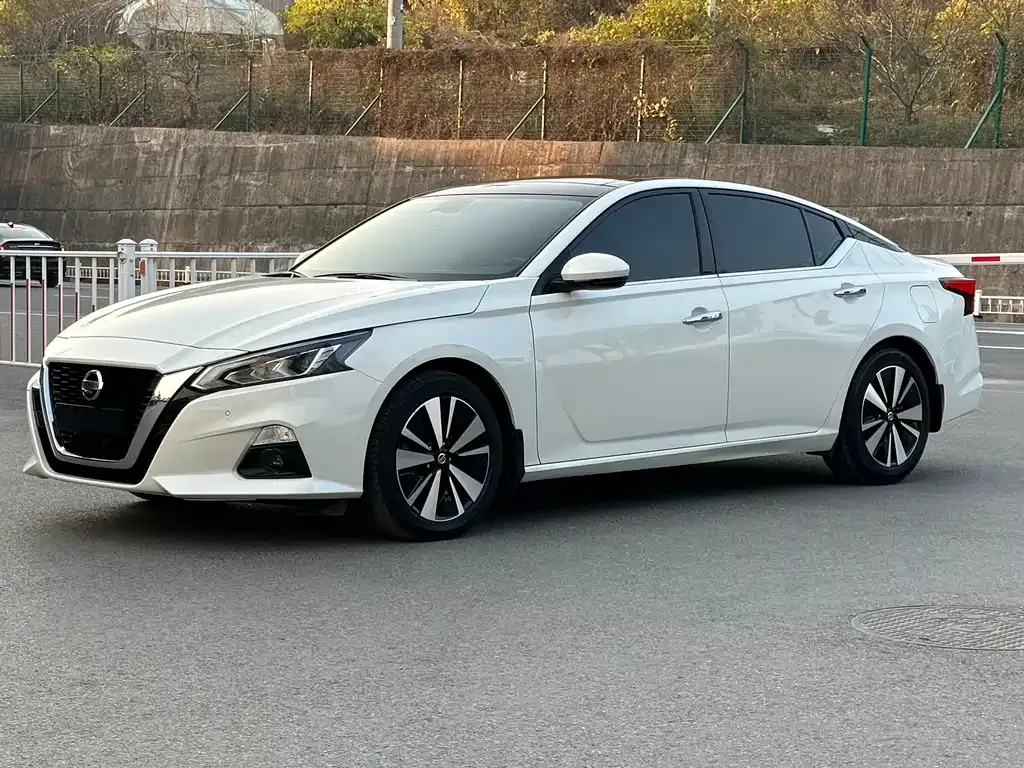 Nissan Teana 2022 из CN, фото 1