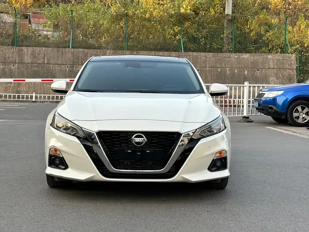 Nissan Teana 2022 из CN, фото 2
