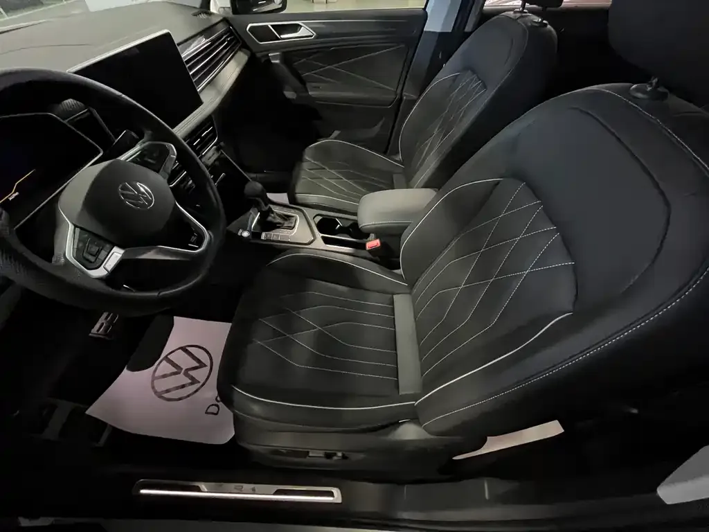 Volkswagen Tiguan L 2023 из CN, фото 8
