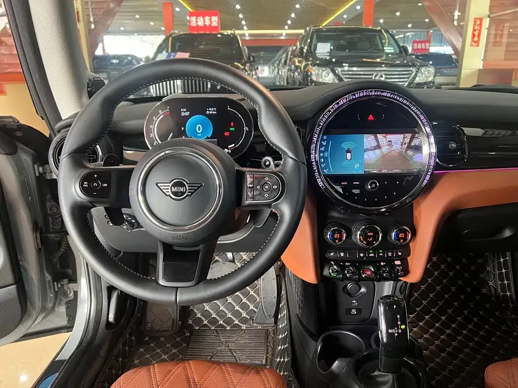 MINI Cooper (3-door) 2022 из CN, фото 2