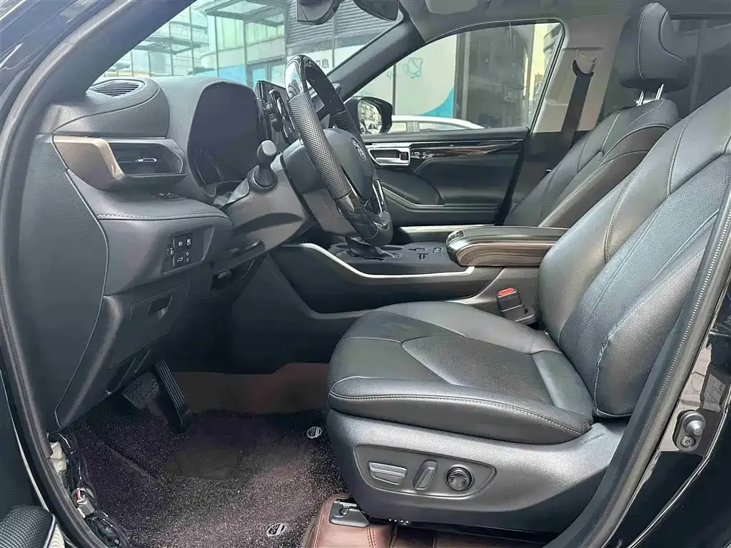 Toyota Highlander 2024 из CN, фото 3