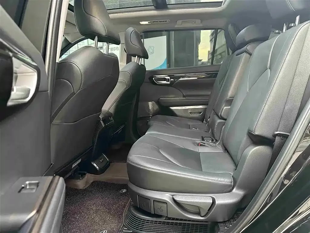 Toyota Highlander 2024 из CN, фото 7