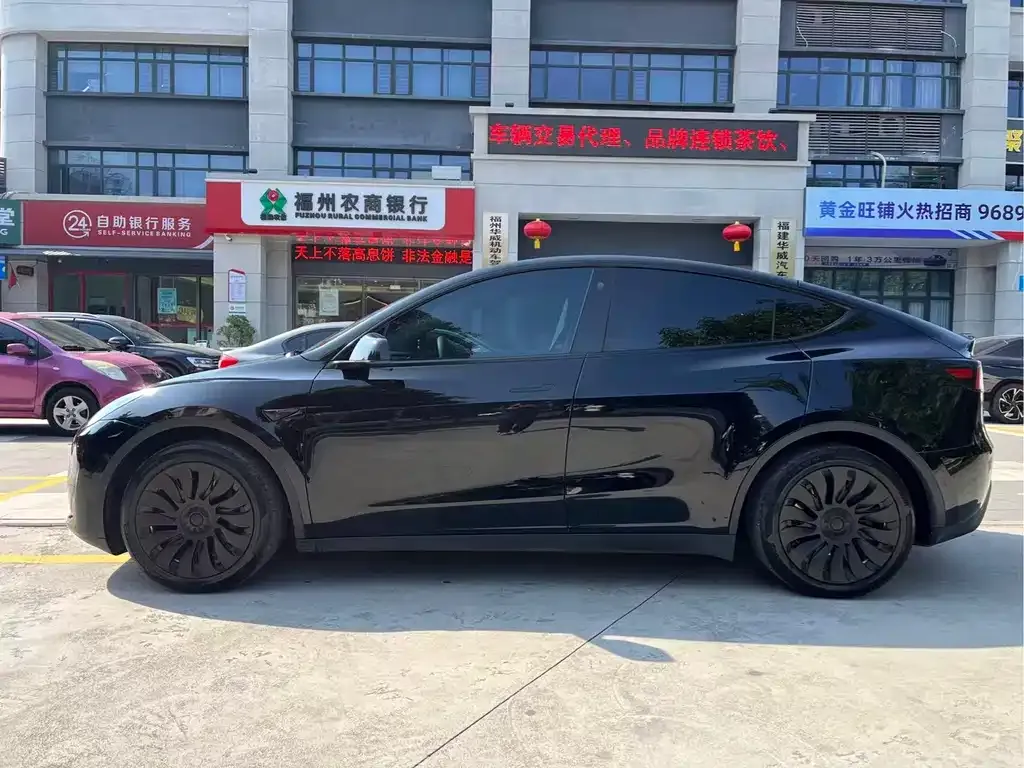 Tesla Model Y 2022 из CN, фото 9