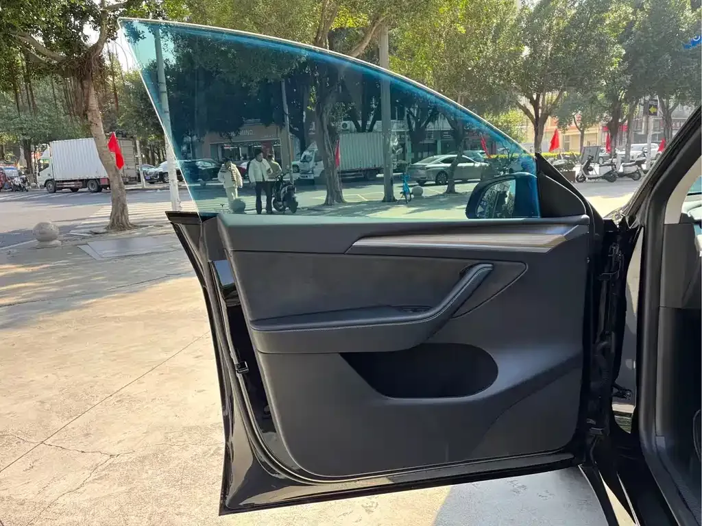 Tesla Model Y 2022 из CN, фото 5