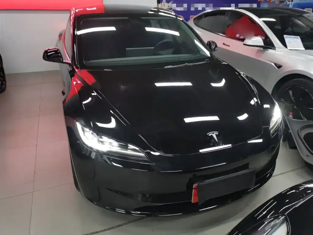 Tesla Model 3 2024 из CN, фото 2