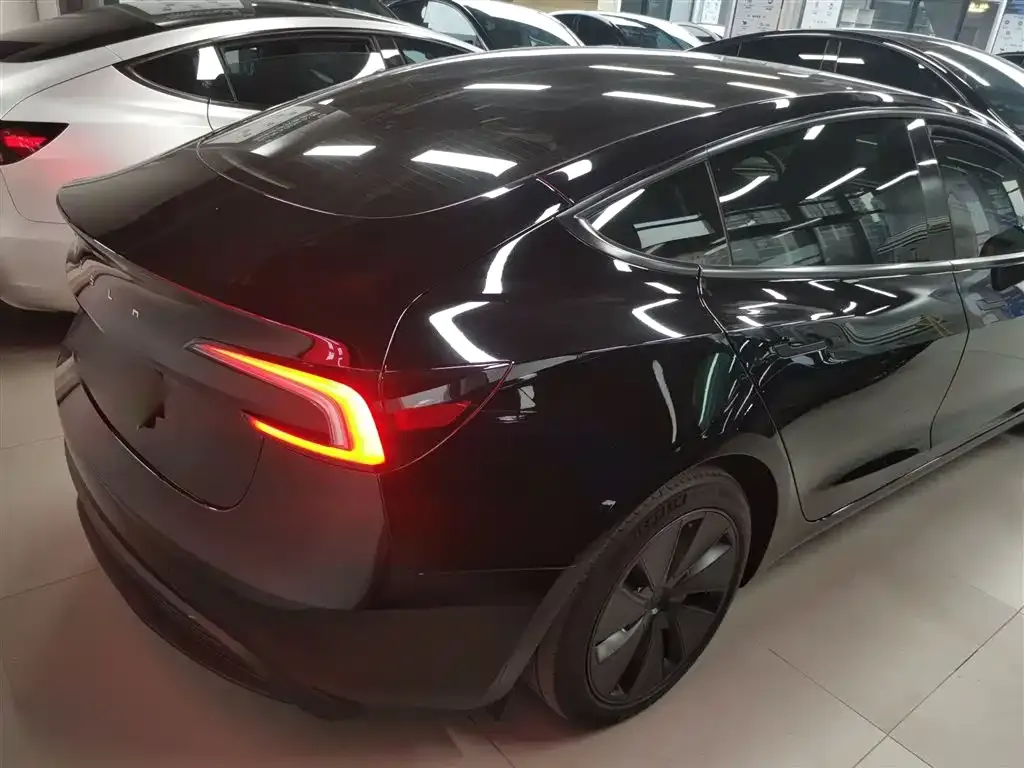 Tesla Model 3 2024 из CN, фото 10