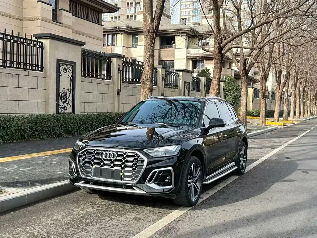 Audi Q5L 2022 из CN, фото 1