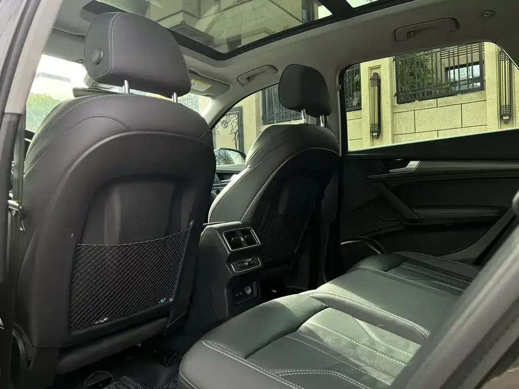 Audi Q5L 2022 из CN, фото 3