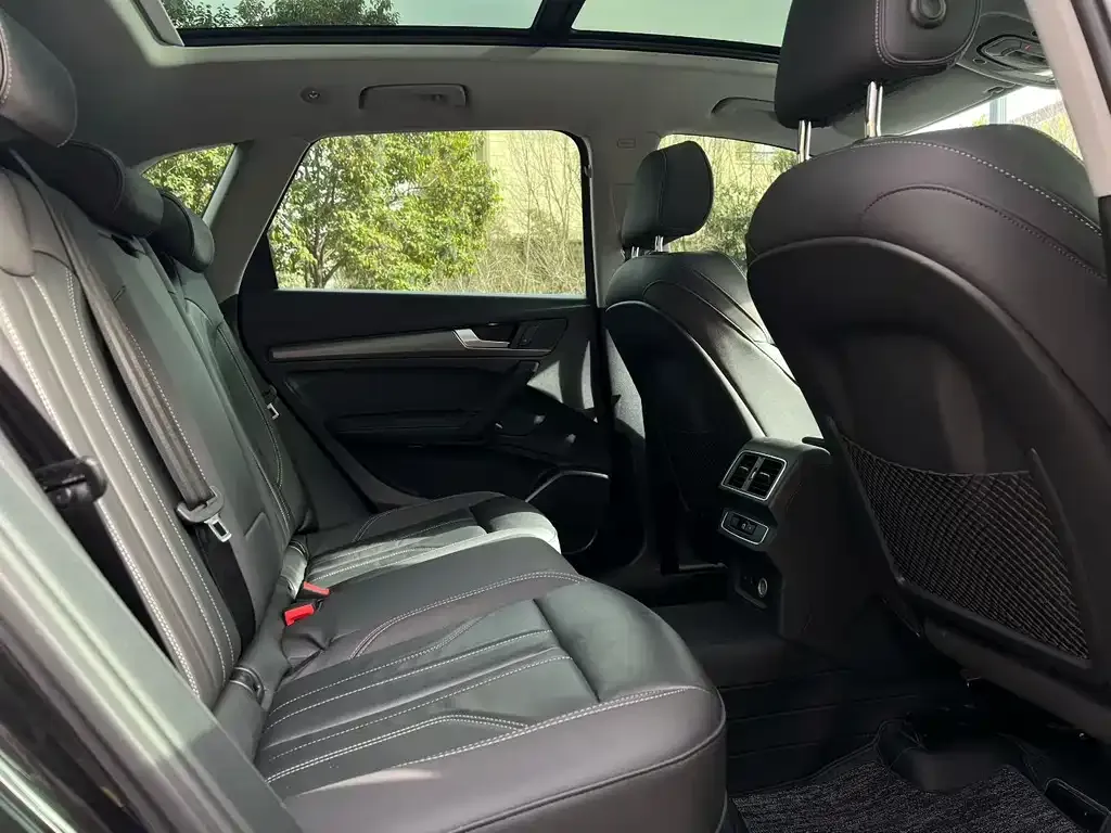 Audi Q5L 2022 из CN, фото 8