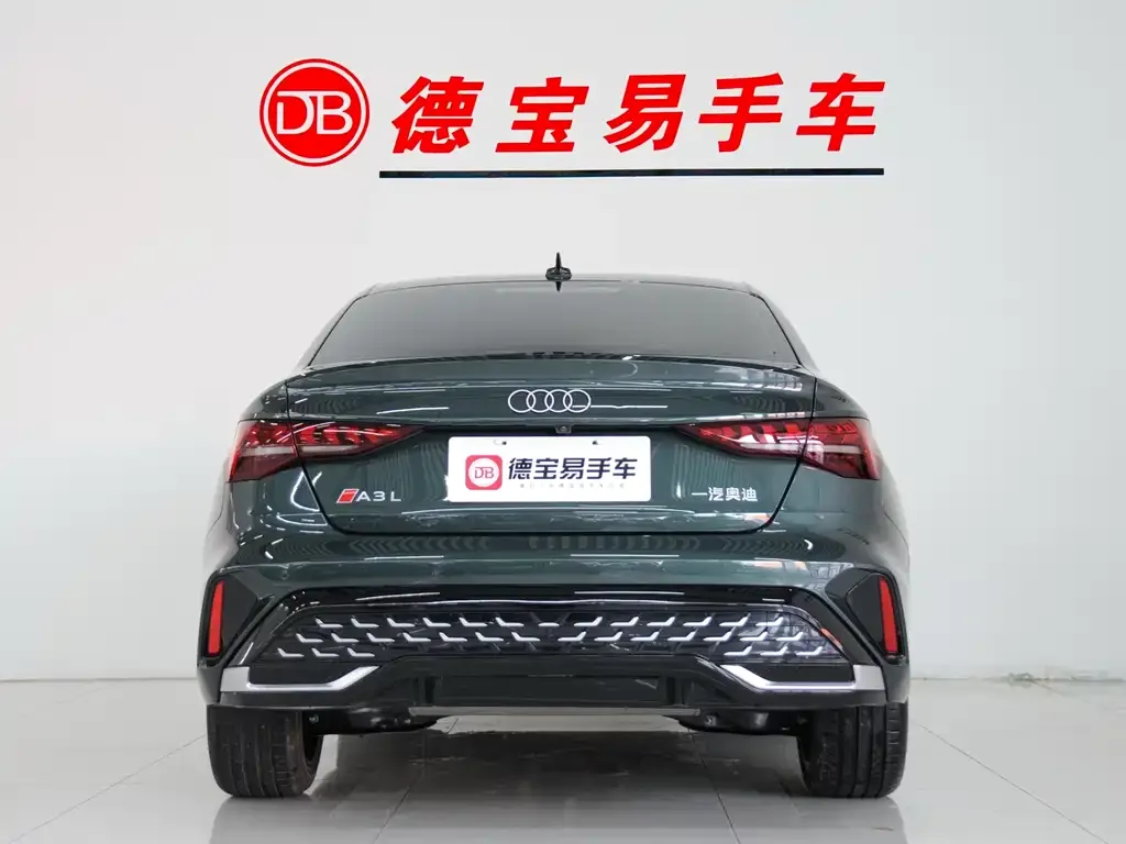 Audi A3 2024 из CN, фото 6