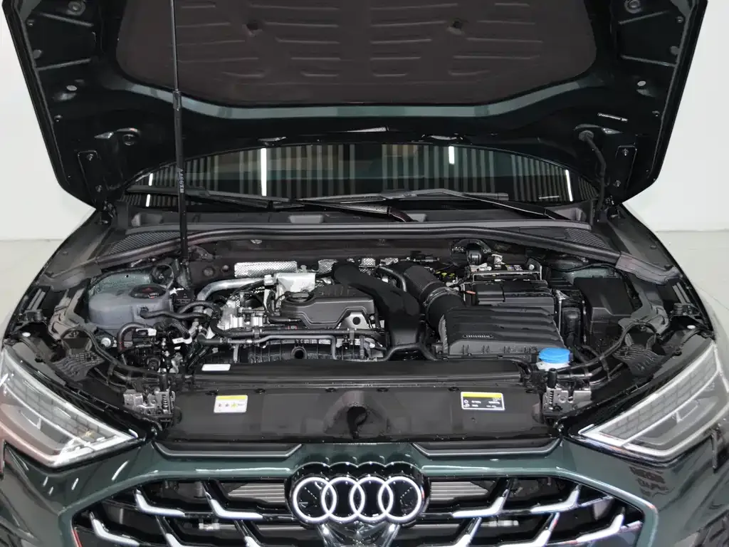 Audi A3 2024 из CN, фото 8