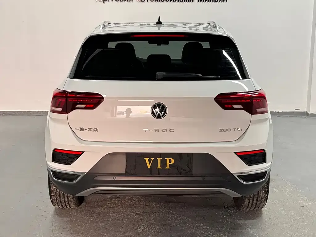 Volkswagen T-Roc — фото 4