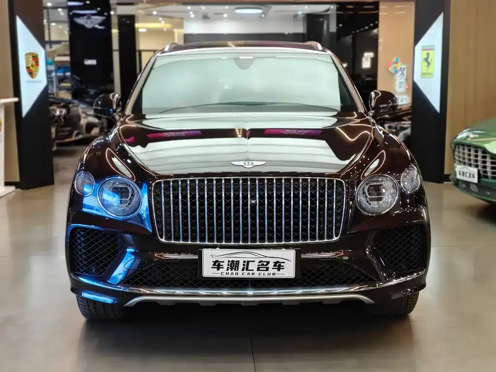 Bentley Bentayga 2023 из CN, фото 8