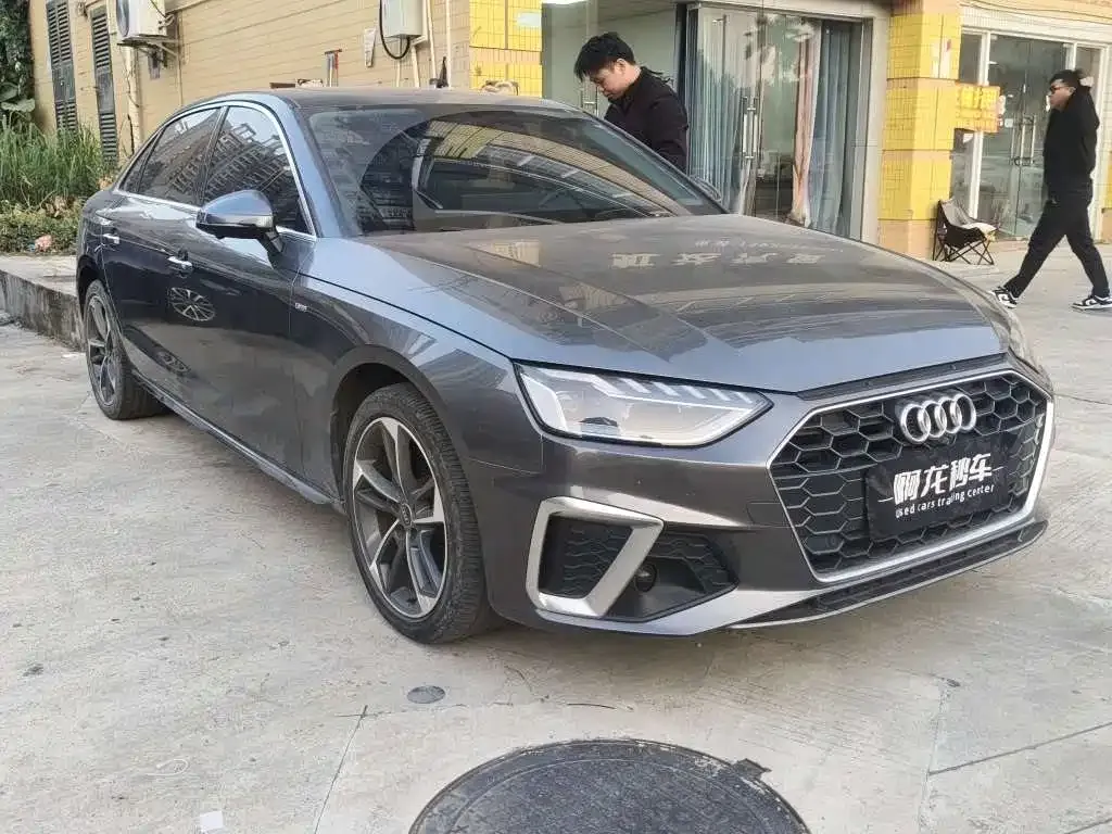 Audi A4L 2023 из CN, фото 3