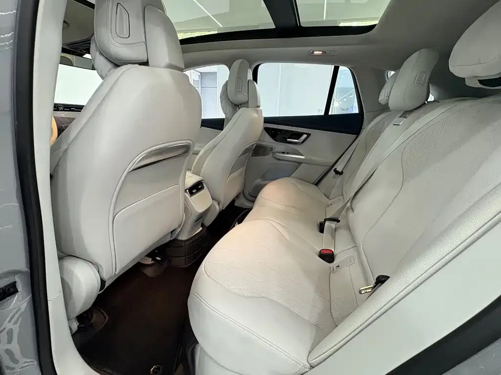 Mercedes-Benz EQE SUV 2023 из CN, фото 8