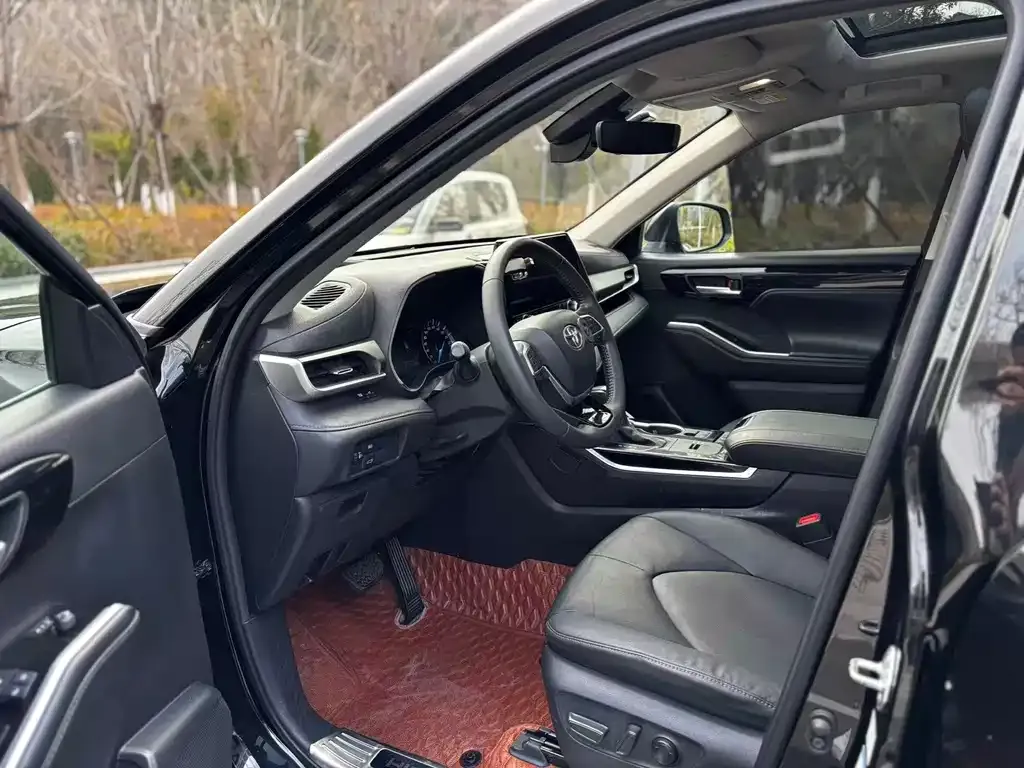Toyota Highlander 2022 из CN, фото 3