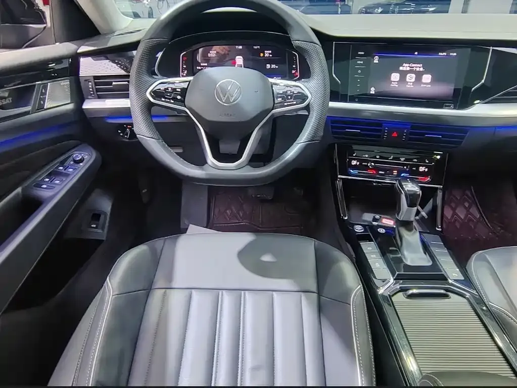 Volkswagen Passat 2023 из CN, фото 7