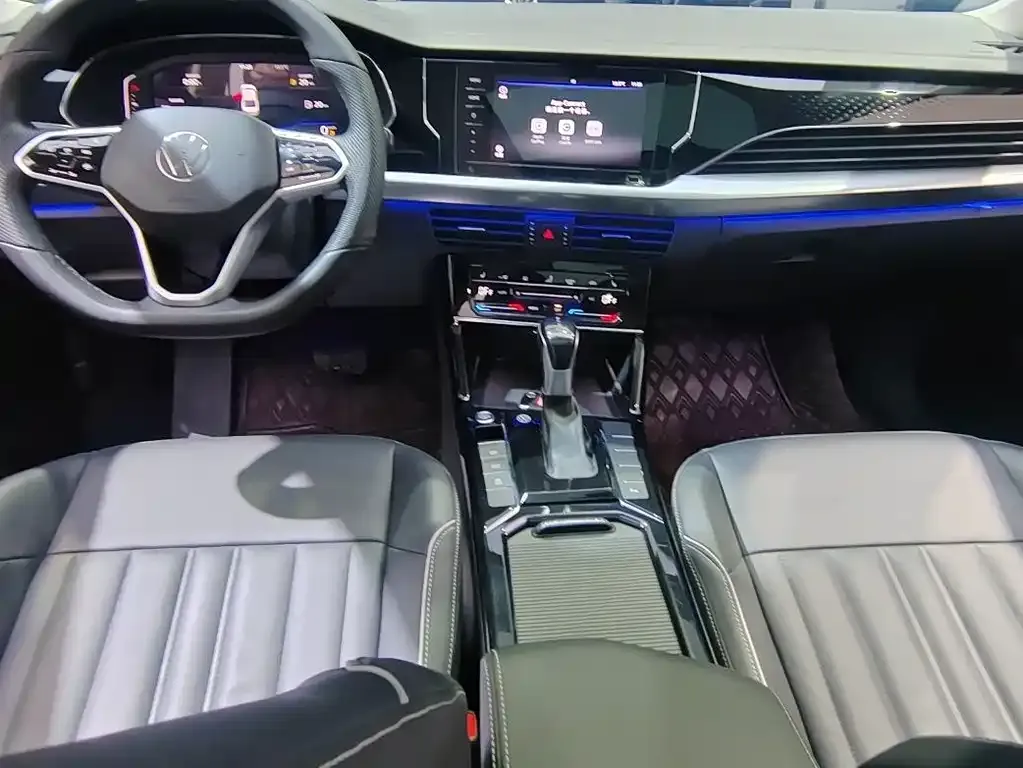 Volkswagen Passat 2023 из CN, фото 8