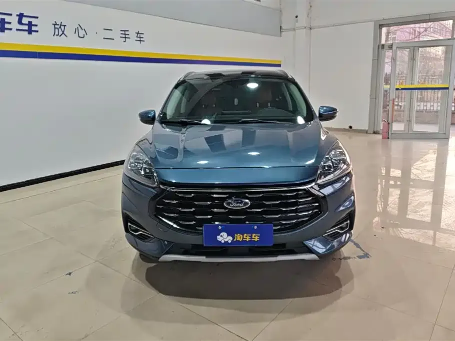 Ford Escape 2021 из CN, фото 2