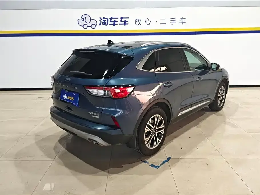 Ford Escape 2021 из CN, фото 3