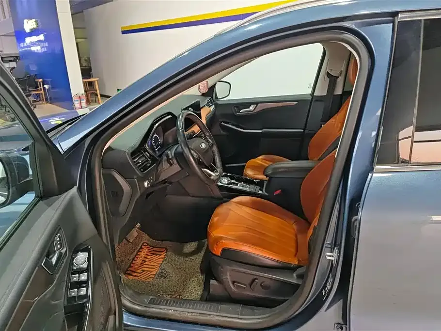 Ford Escape 2021 из CN, фото 9